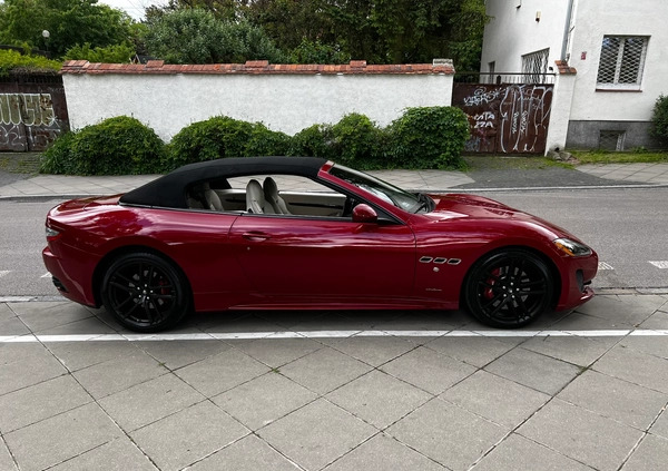 Maserati GranCabrio cena 299000 przebieg: 40700, rok produkcji 2015 z Warszawa małe 562